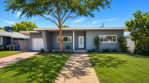 3015 N Adoline Ave, Fresno, CA 93705