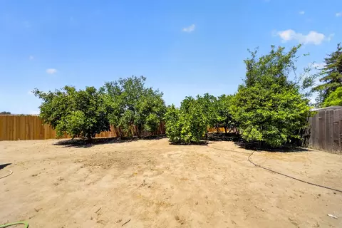 Exterior - 83 2nd St, Clovis, CA 93612 photo 3 of 11