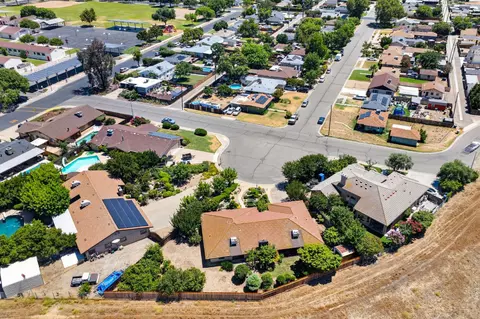 View/Area - 83 2nd St, Clovis, CA 93612 photo 2 of 3