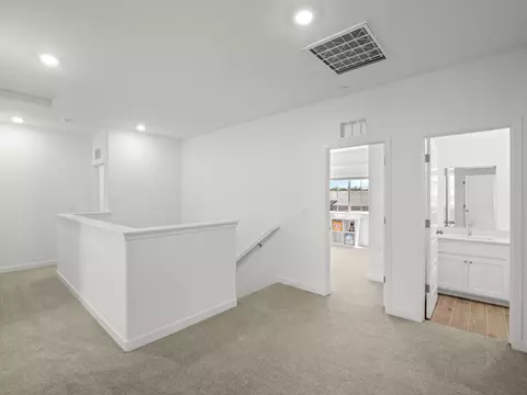 Entry Way - 4086 Sagebrush Rd, Madera, CA 93636 photo 4 of 4