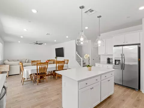 Kitchen - 4086 Sagebrush Rd, Madera, CA 93636 photo 6 of 6