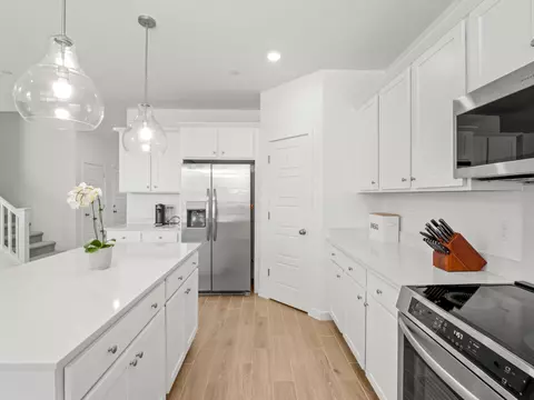 Kitchen - 4086 Sagebrush Rd, Madera, CA 93636 photo 3 of 6