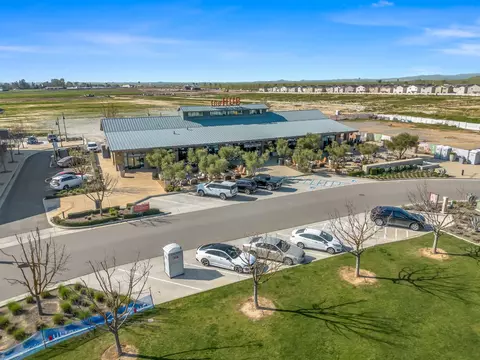 Exterior - 4086 Sagebrush Rd, Madera, CA 93636 photo 10 of 10