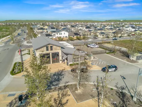 View/Area - 4086 Sagebrush Rd, Madera, CA 93636 photo 3 of 9