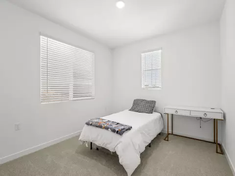 Bedroom - 4086 Sagebrush Rd, Madera, CA 93636 photo 4 of 8
