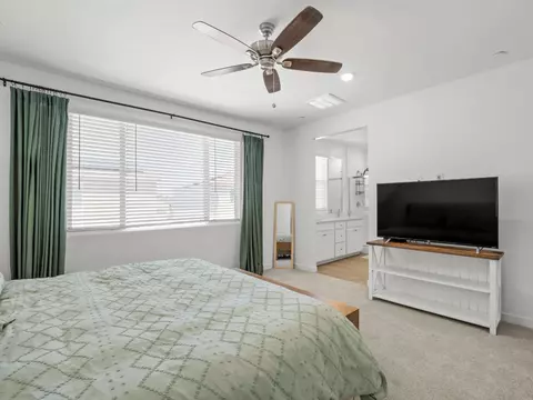 Bedroom - 4086 Sagebrush Rd, Madera, CA 93636 photo 6 of 8