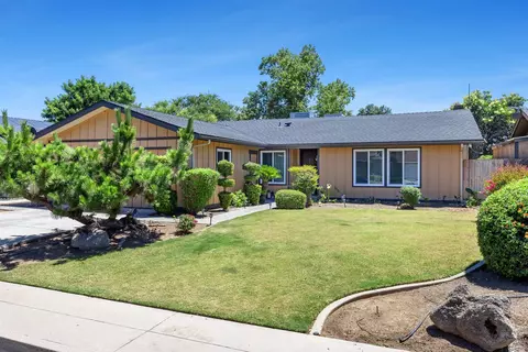 Exterior - 1468 Morris Ave, Clovis, CA 93611 photo 2 of 7