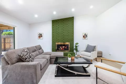 Living - 1468 Morris Ave, Clovis, CA 93611 photo 5 of 10