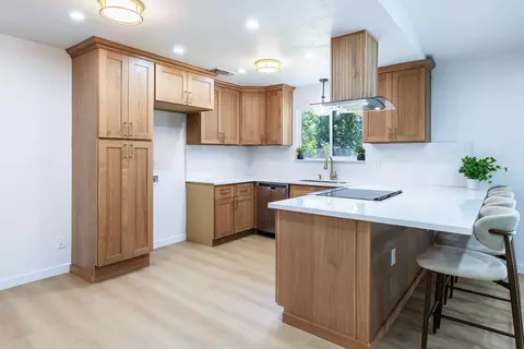 Kitchen - 1468 Morris Ave, Clovis, CA 93611 photo 2 of 5