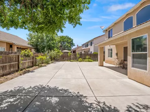Exterior - 2686 Robinwood Ave, Clovis, CA 93611 photo 6 of 6