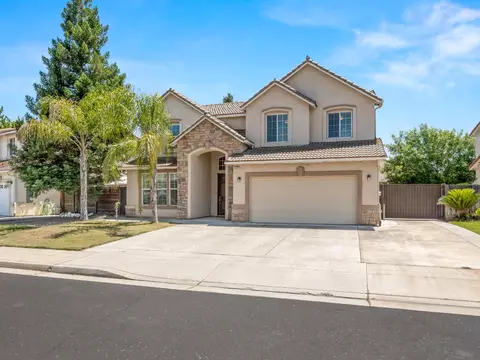 Exterior - 2686 Robinwood Ave, Clovis, CA 93611 photo 2 of 6