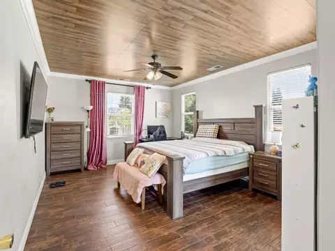 Bedroom - 2686 Robinwood Ave, Clovis, CA 93611 photo 5 of 6