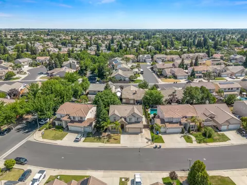 View/Area - 2686 Robinwood Ave, Clovis, CA 93611 photo 3 of 4