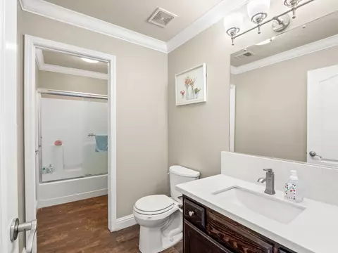 Bath - 2686 Robinwood Ave, Clovis, CA 93611 photo 1 of 7