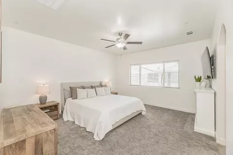 Bedroom - 6068 E Laurel Ave, Fresno, CA 93727 photo 1 of 3