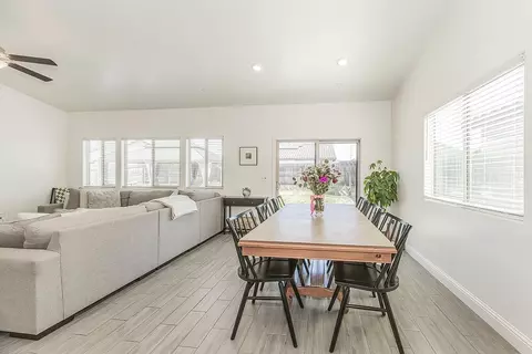 Dining - 6068 E Laurel Ave, Fresno, CA 93727 photo 1 of 2
