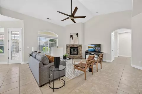 Living - 103 W Polson Ave, Clovis, CA 93612 photo 2 of 4