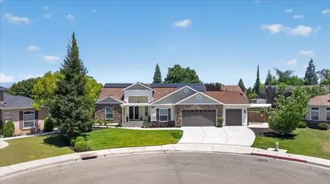 Exterior - 103 W Polson Ave, Clovis, CA 93612 photo 6 of 20