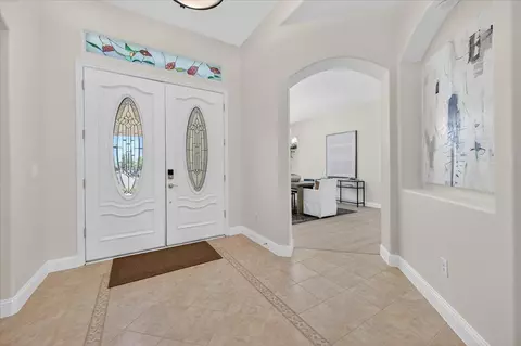 Entry Way - 103 W Polson Ave, Clovis, CA 93612 photo 3 of 5