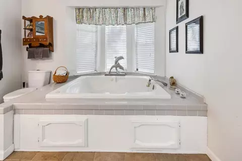 Bath - 46250 Brookside Rd, Miramonte, CA 93641 photo 2 of 5