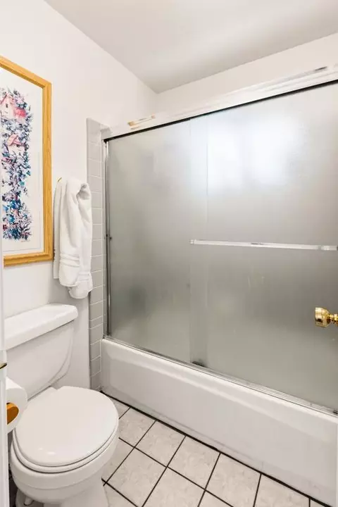 Bath - 46250 Brookside Rd, Miramonte, CA 93641 photo 5 of 5