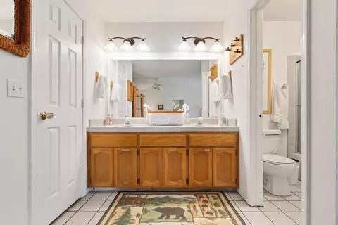 Bath - 46250 Brookside Rd, Miramonte, CA 93641 photo 4 of 5