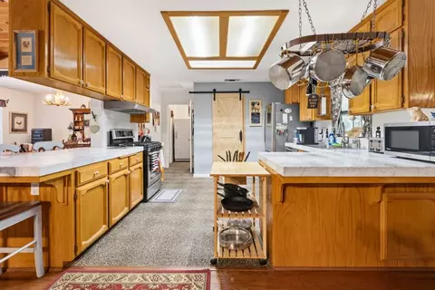 Kitchen - 46250 Brookside Rd, Miramonte, CA 93641 photo 3 of 5