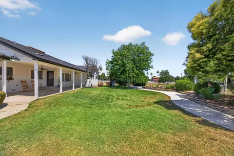 Exterior - 12583 Heather Ln, Clovis, CA 93619 photo 9 of 13
