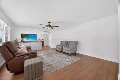 Living - 12583 Heather Ln, Clovis, CA 93619 photo 3 of 4