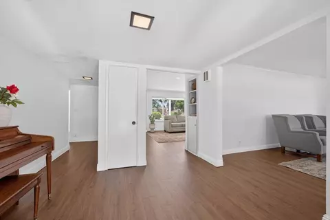 Entry Way - 12583 Heather Ln, Clovis, CA 93619 photo 2 of 4