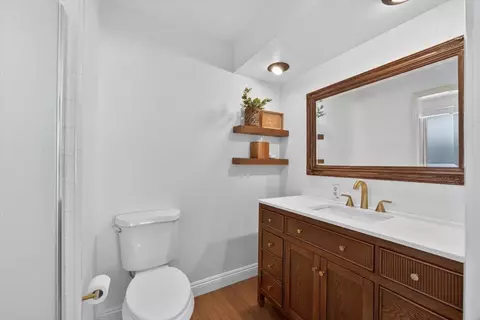 Bath - 12583 Heather Ln, Clovis, CA 93619 photo 4 of 5