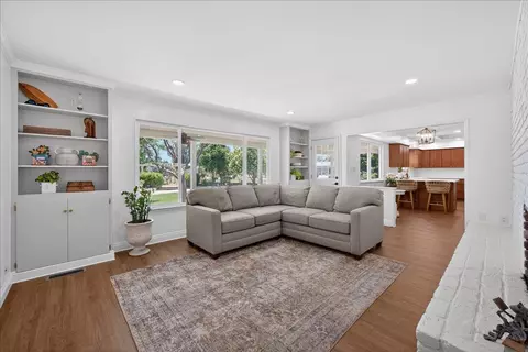 Living - 12583 Heather Ln, Clovis, CA 93619 photo 4 of 4