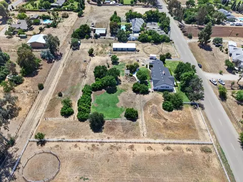 View/Area - 12583 Heather Ln, Clovis, CA 93619 photo 6 of 9