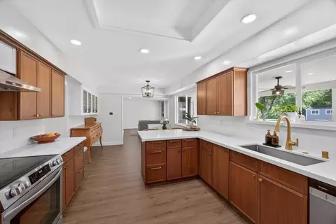 Kitchen - 12583 Heather Ln, Clovis, CA 93619 photo 3 of 5