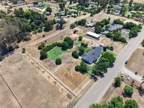 View/Area - 12583 Heather Ln, Clovis, CA 93619 photo 4 of 9