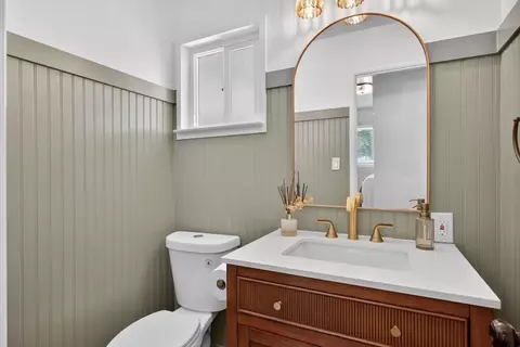 Bath - 12583 Heather Ln, Clovis, CA 93619 photo 5 of 5
