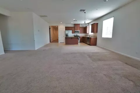 Living - 559 Ivory St, Lemoore, CA 93245 photo 5 of 6