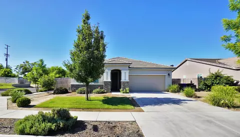 559 Ivory St, Lemoore, CA 93245