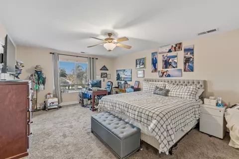 Bedroom - 85 N Fairfax Ave, Clovis, CA 93612 photo 2 of 4