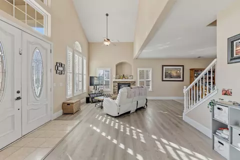 Entry Way - 85 N Fairfax Ave, Clovis, CA 93612 photo 1 of 3
