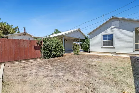 Exterior - 246 E Valley St, Coalinga, CA 93210 photo 10 of 11