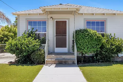 Exterior - 246 E Valley St, Coalinga, CA 93210 photo 5 of 11