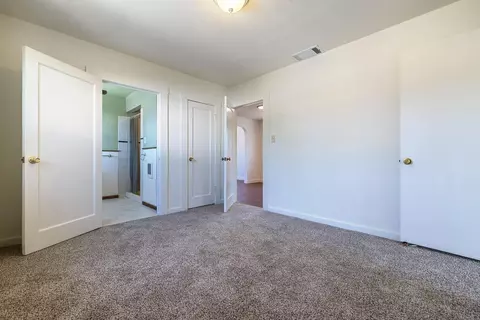 Bedroom - 246 E Valley St, Coalinga, CA 93210 photo 4 of 5