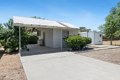 Exterior - 246 E Valley St, Coalinga, CA 93210 photo 8 of 11