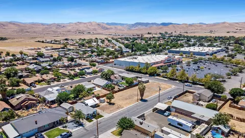 View/Area - 246 E Valley St, Coalinga, CA 93210 photo 12 of 17