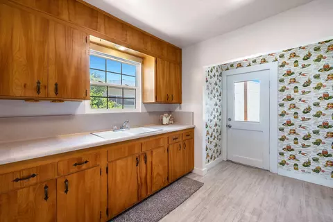 Kitchen - 246 E Valley St, Coalinga, CA 93210 photo 2 of 6