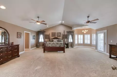 Bedroom - 8584 N Madsen Ave, Clovis, CA 93619 photo 5 of 8