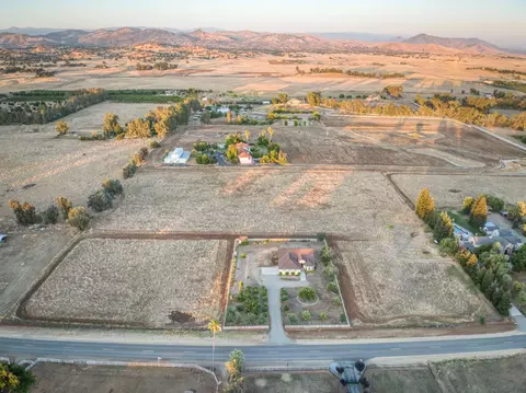 View/Area - 8584 N Madsen Ave, Clovis, CA 93619 photo 4 of 5