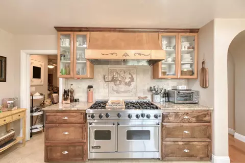 Kitchen - 8584 N Madsen Ave, Clovis, CA 93619 photo 2 of 7