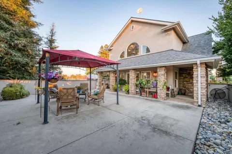 Exterior - 8584 N Madsen Ave, Clovis, CA 93619 photo 21 of 34